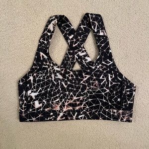 Lululemon cross back bleach dye printed sports bra Size 8